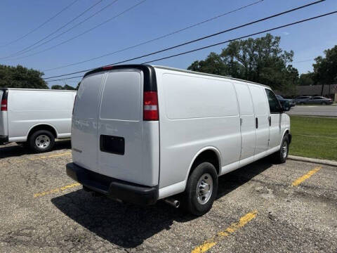 2024 Chevrolet Express 2500