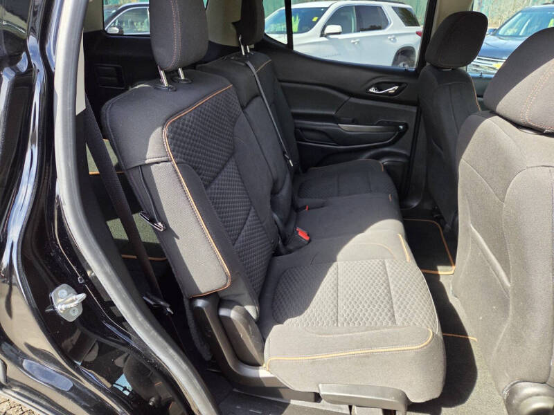 2018 GMC Acadia SLE-2
