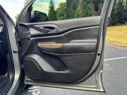 2019 GMC Acadia SLE-2