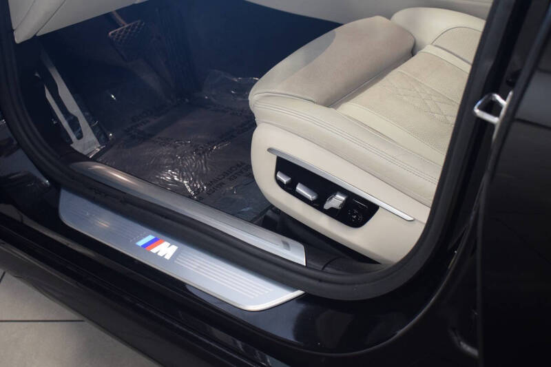 2017 BMW 7 Series 740i