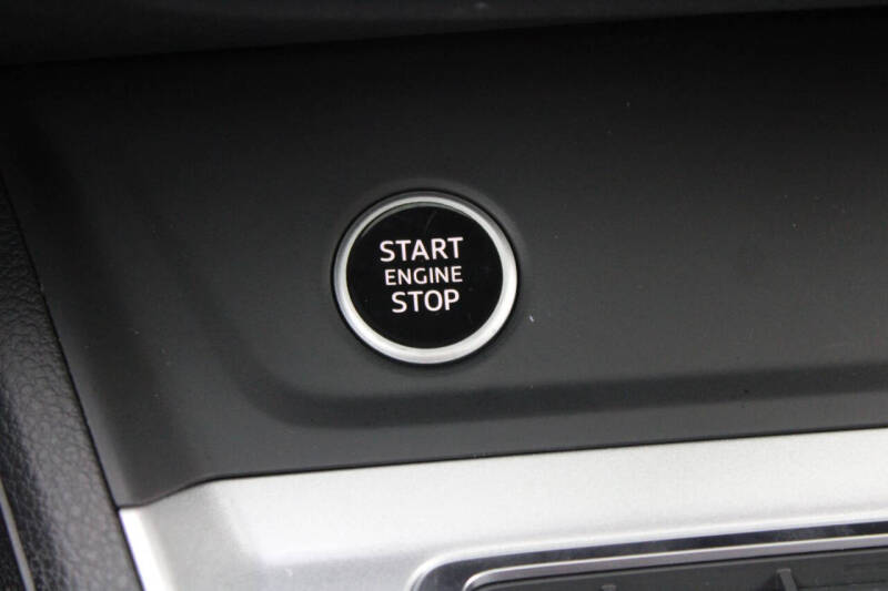 2022 Audi Q3 quattro S line Premium 45 TFSI