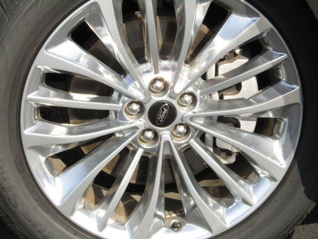 2024 Ford Edge Titanium