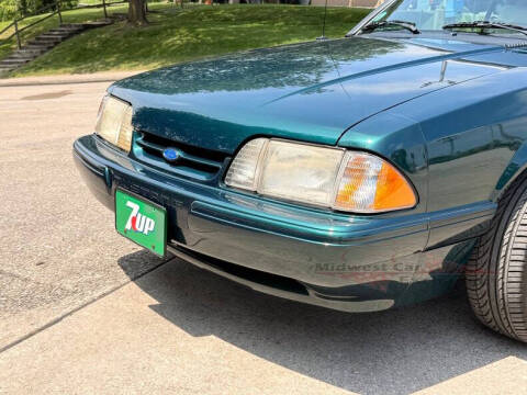 1990 Ford Mustang