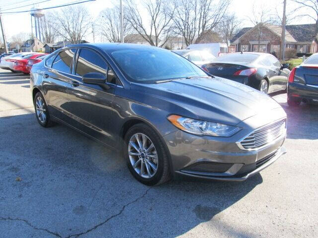 Used 2017 Ford Fusion SE with VIN 3FA6P0H7XHR369716 for sale in Hilliard, OH