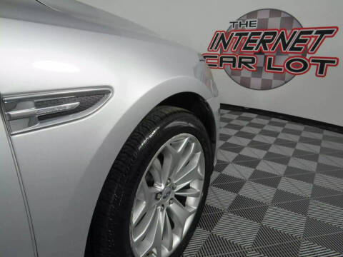 2018 Ford Taurus Limited