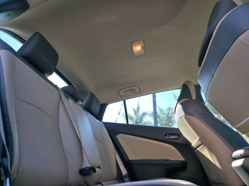 2016 Toyota Prius Two Eco