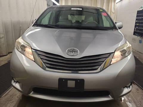 2011 Toyota Sienna XLE 7-Passenger