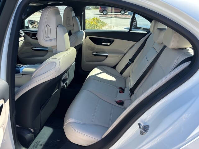 2023 Mercedes-Benz C-Class 8