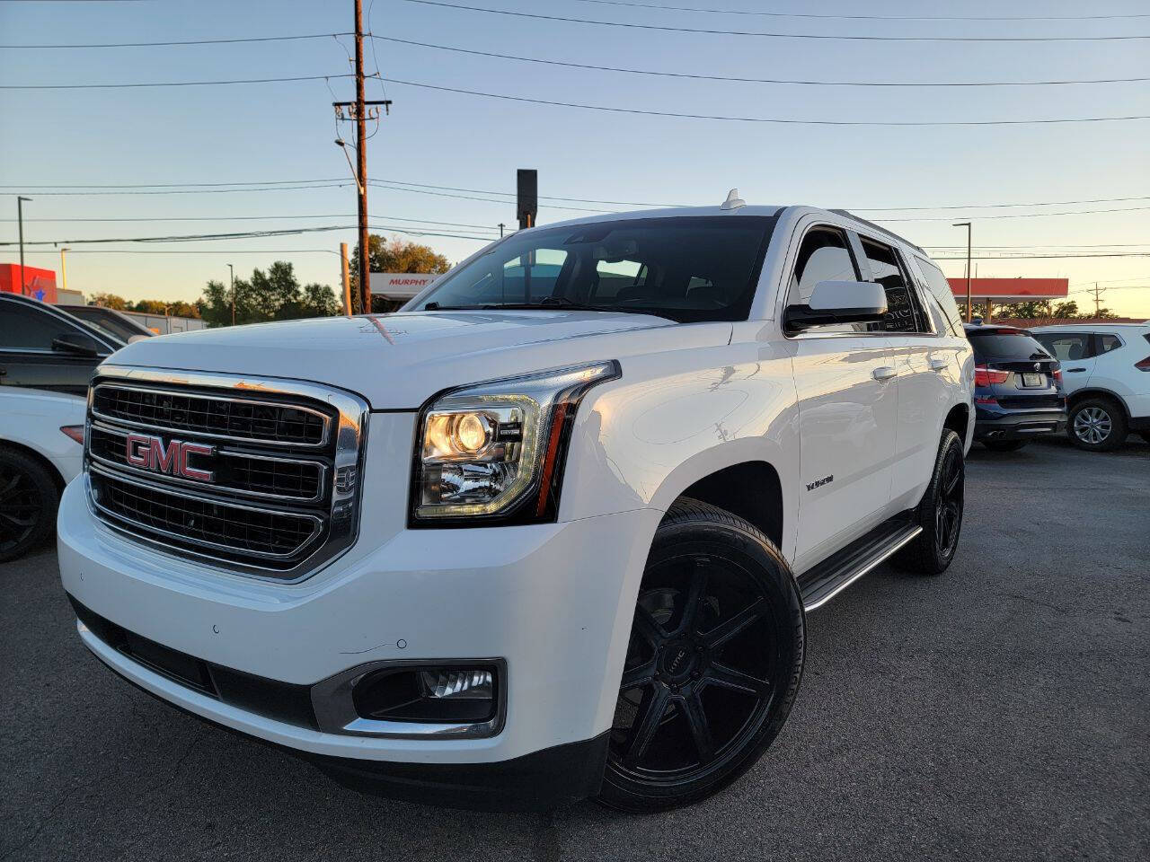 White 2019 GMC Yukon SLT 4x4 SLT 4dr SUV 2
