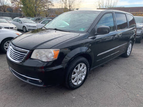 2014 Chrysler Town and Country Touring