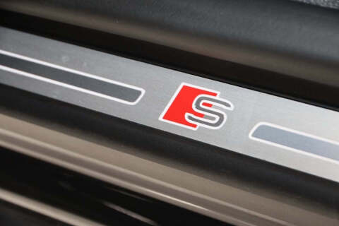 2024 Audi SQ8 4.0T quattro Premium Plus