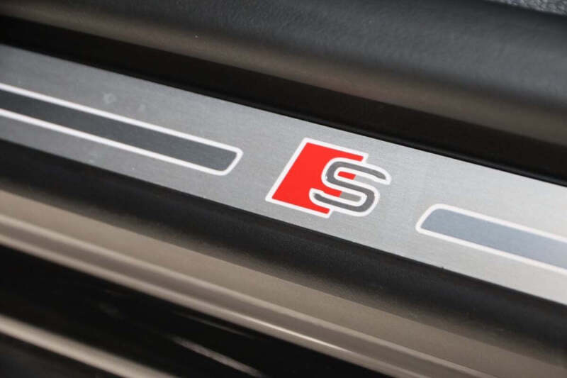 2024 Audi SQ8 4.0T quattro Premium Plus