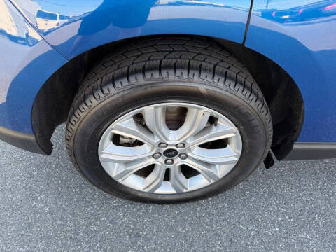 2023 Ford Edge Titanium