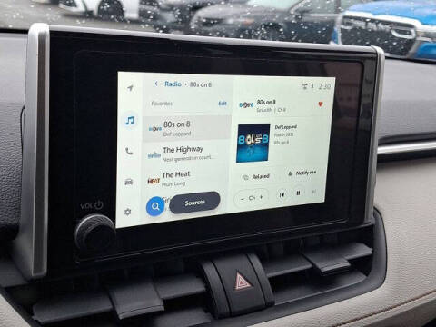 2025 Toyota RAV4 Hybrid XLE