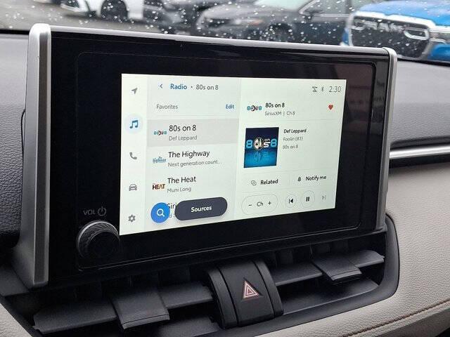 2025 Toyota RAV4 Hybrid XLE