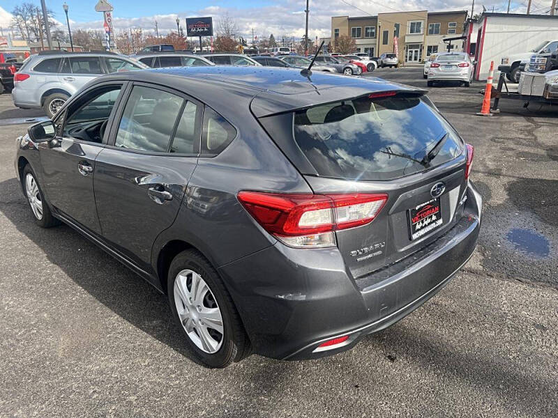 2019 Subaru Impreza 2.0i