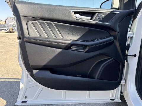 2016 Ford Edge Sport