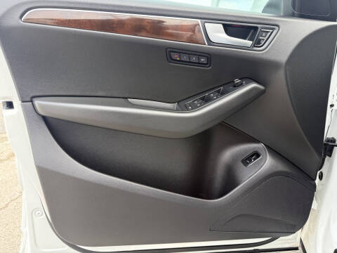 2012 Audi Q5 2.0T quattro Premium Plus