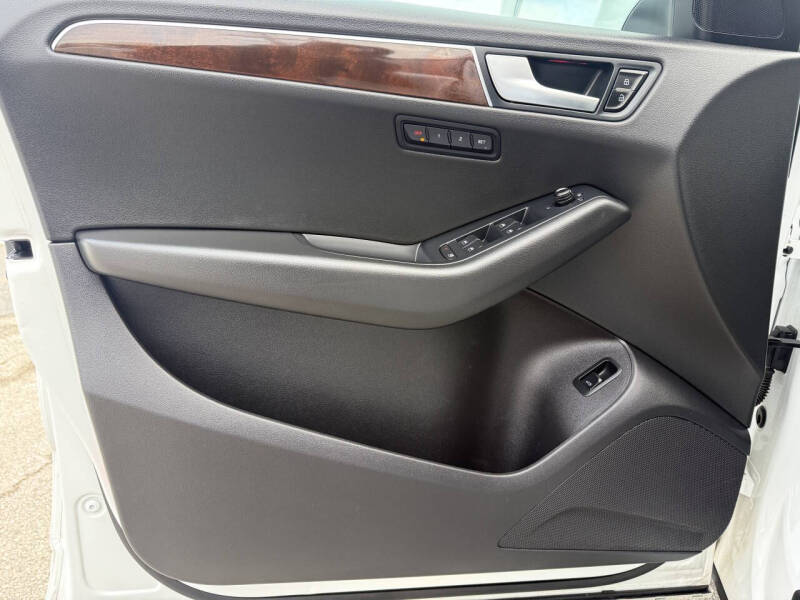 2012 Audi Q5 2.0T quattro Premium Plus