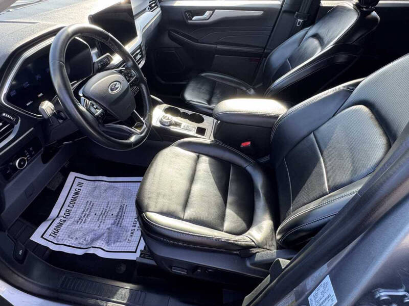 2024 Ford Escape Platinum