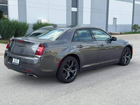 2023 Chrysler 300 S V6