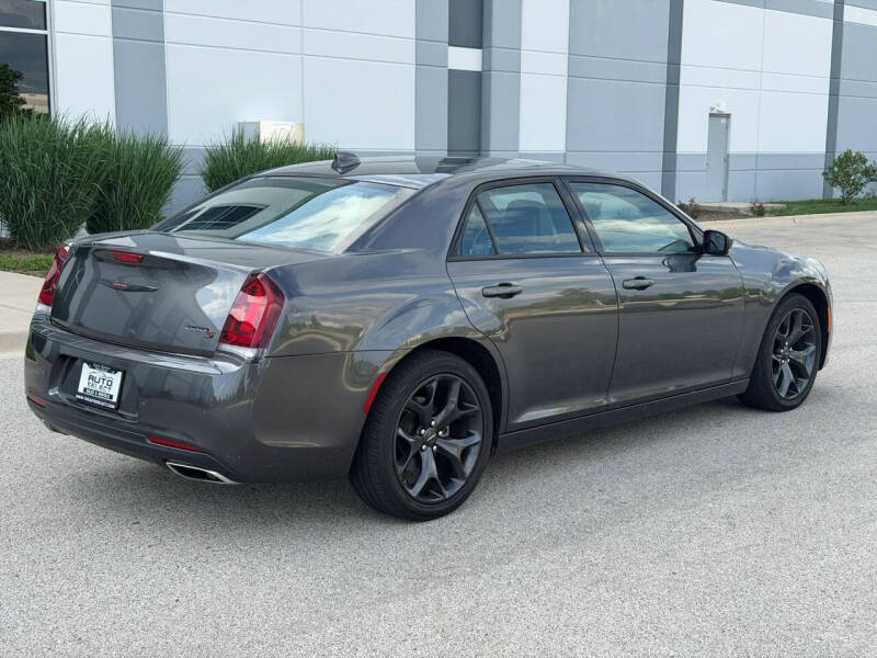 2023 Chrysler 300 S V6