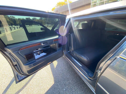 2011 Cadillac DTS Pro Coachbuilder Limo