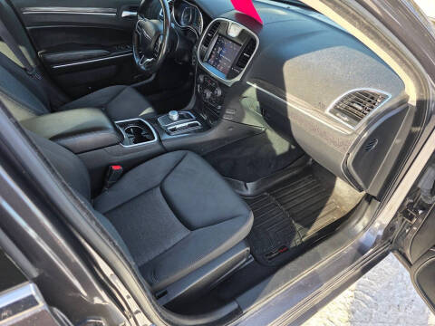 2020 Chrysler 300 Touring