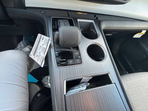 2025 Toyota Sienna LE 8-Passenger
