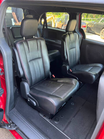 2014 Dodge Grand Caravan R/T