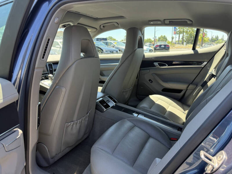 2013 Porsche Panamera