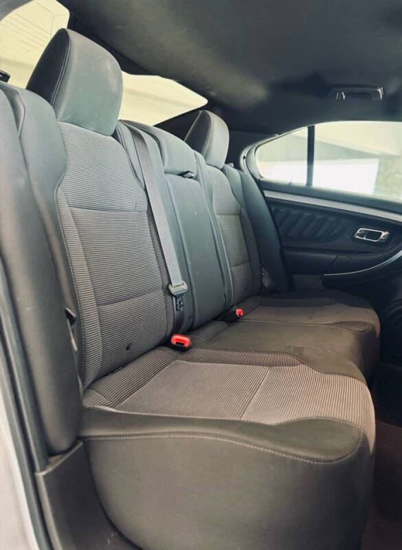 2019 Ford Taurus SEL