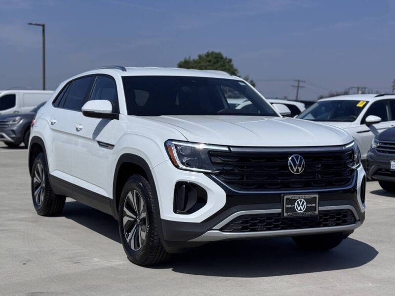 2025 Volkswagen Atlas Cross Sport SE 4Motion