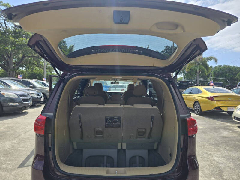 2016 Kia Sedona LX