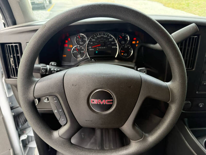 2024 GMC Savana 2500