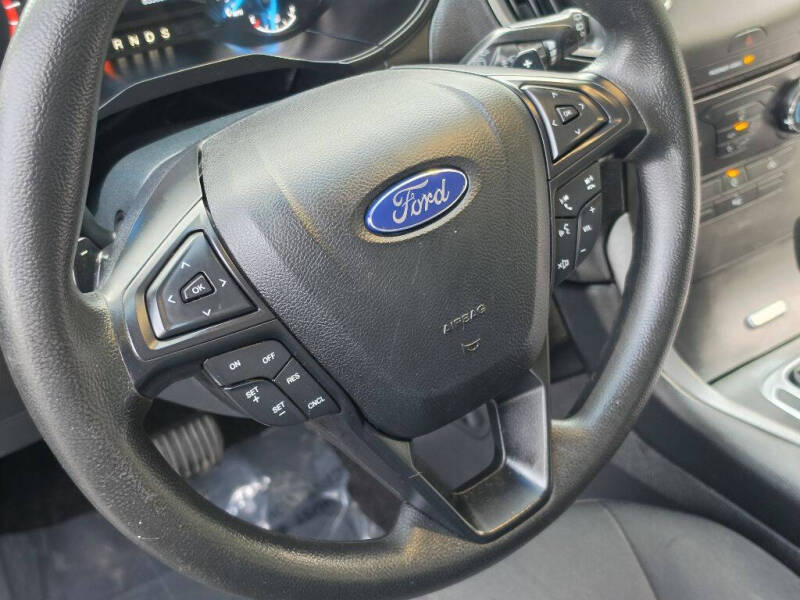 2015 Ford Edge SE