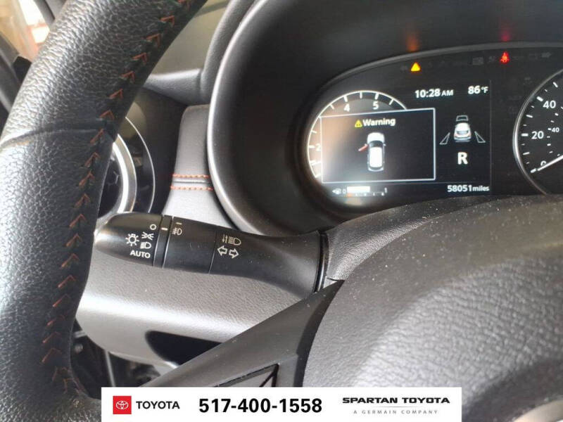 2024 Nissan Kicks SR