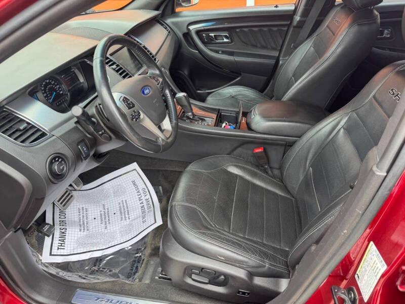 2014 Ford Taurus SHO