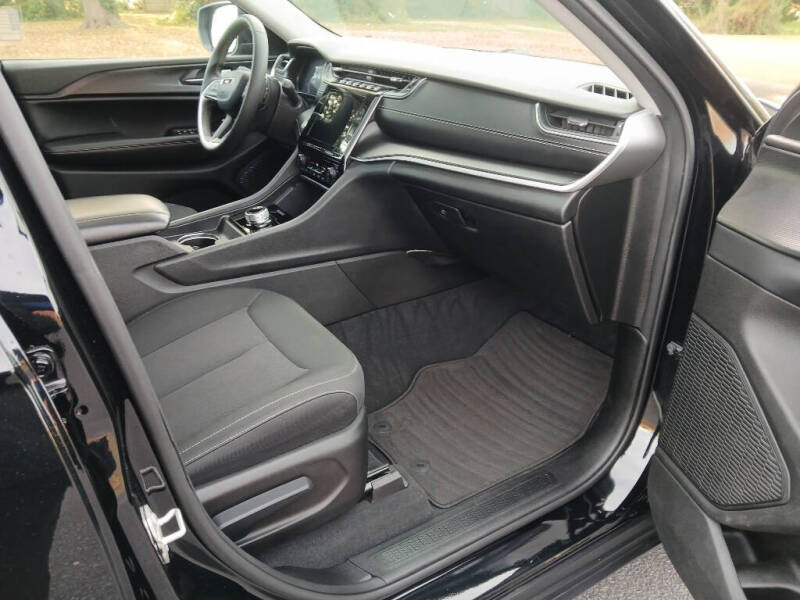 2023 Jeep Grand Cherokee Laredo X