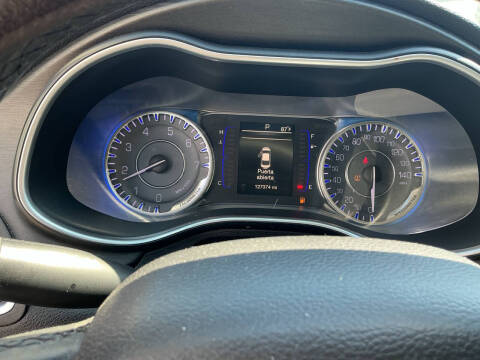 2016 Chrysler 200 Limited