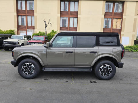 2026 Ford Bronco Outer Banks