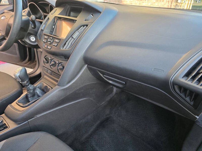 2012 Ford Focus S