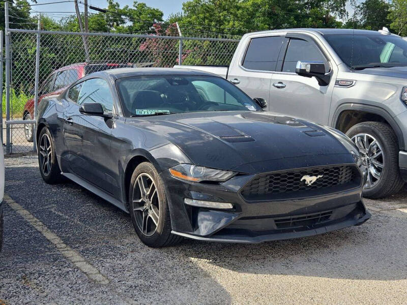 2022 Ford Mustang EcoBoost