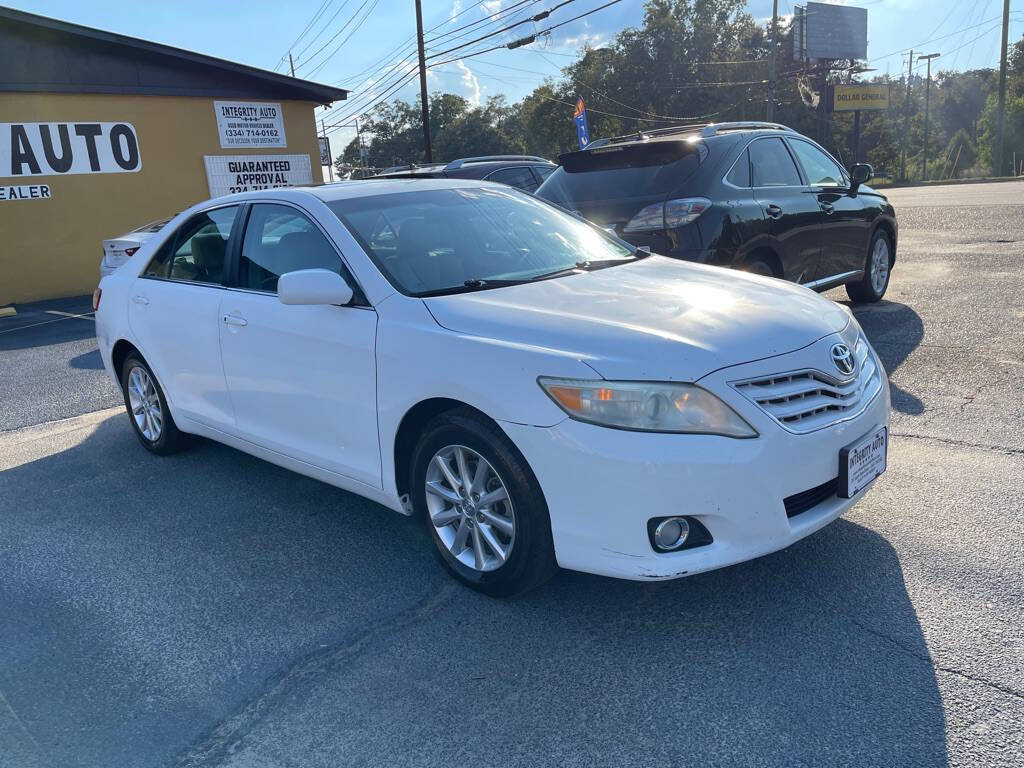 2011 Toyota Camry for sale at INTEGRITY AUTO in Dothan, AL