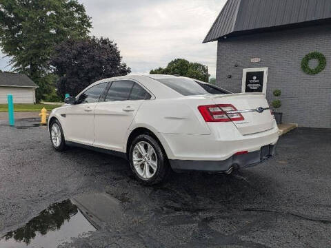 2014 Ford Taurus SEL