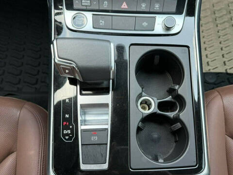 2021 Audi Q8 quattro Premium Plus 55 TFSI