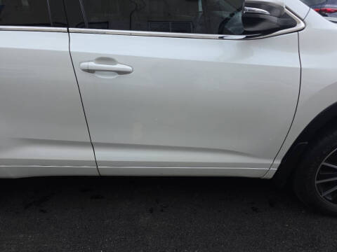 2017 Toyota Highlander SE