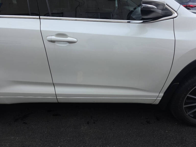 2017 Toyota Highlander SE