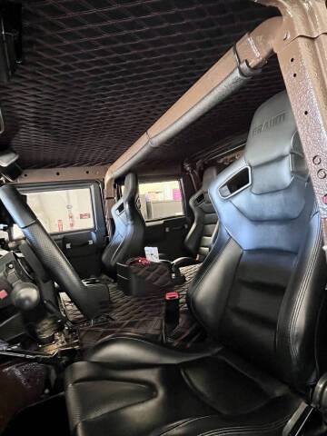 2004 AM General Hummer