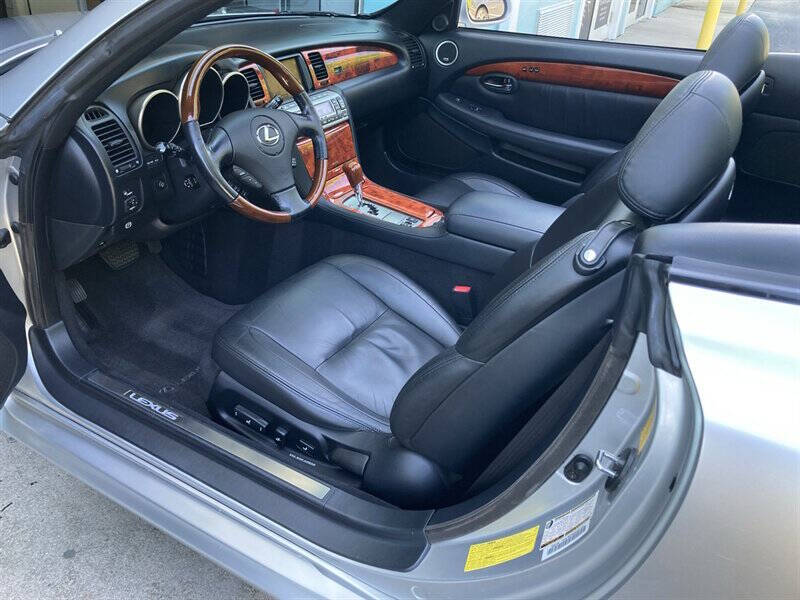 2006 Lexus SC 430